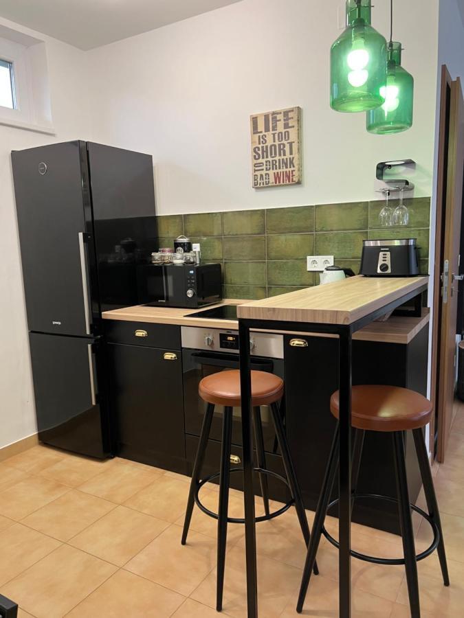 Spirit Homes Apartments Oroshaza Ngoại thất bức ảnh