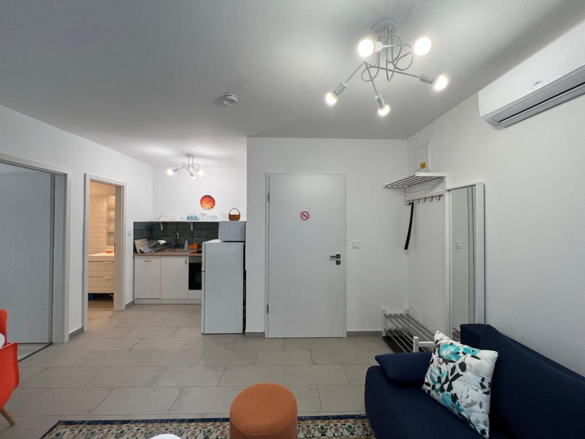 Spirit Homes Apartments Oroshaza Ngoại thất bức ảnh