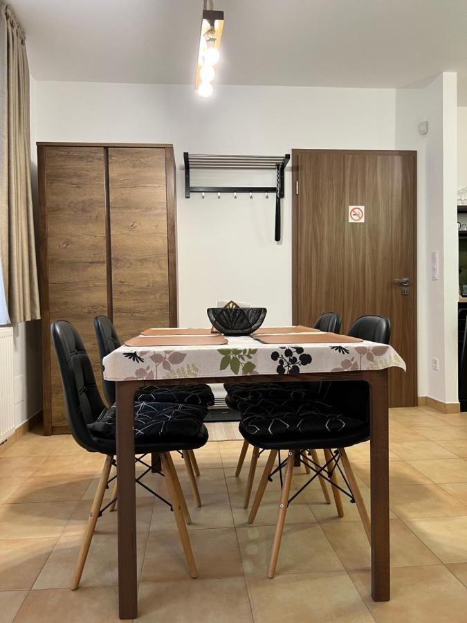 Spirit Homes Apartments Oroshaza Ngoại thất bức ảnh