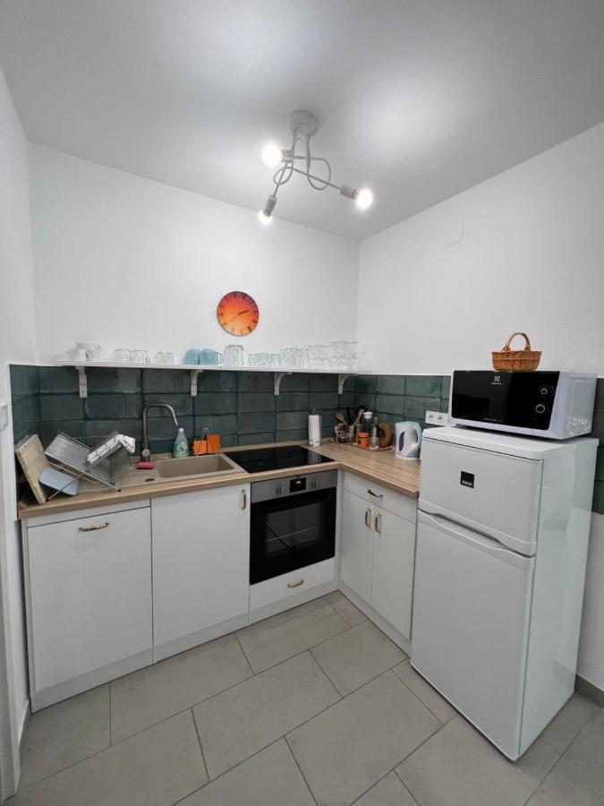 Spirit Homes Apartments Oroshaza Ngoại thất bức ảnh