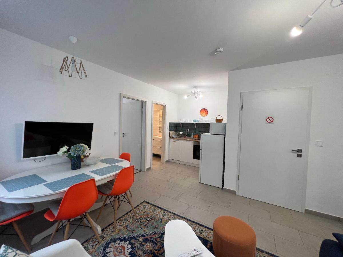Spirit Homes Apartments Oroshaza Ngoại thất bức ảnh